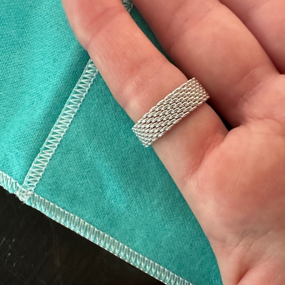 Tiffany & Co. Sterling Silver Mesh Heart Ring - Picture 6 of 7